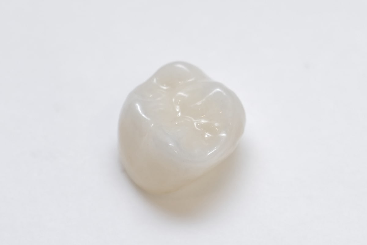 ダイヤモンドジルコニアセラミック歯