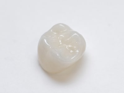 ダイヤモンドジルコニアセラミック歯